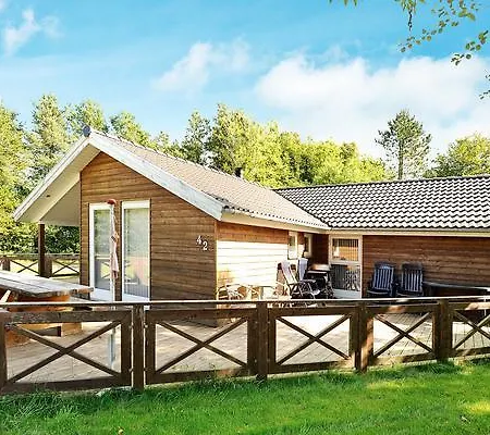Three-bedroom Holiday In 11 Oksbol (Syddanmark)