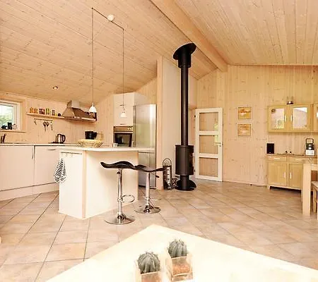 Three-bedroom Holiday In 11 Дом отдыха *